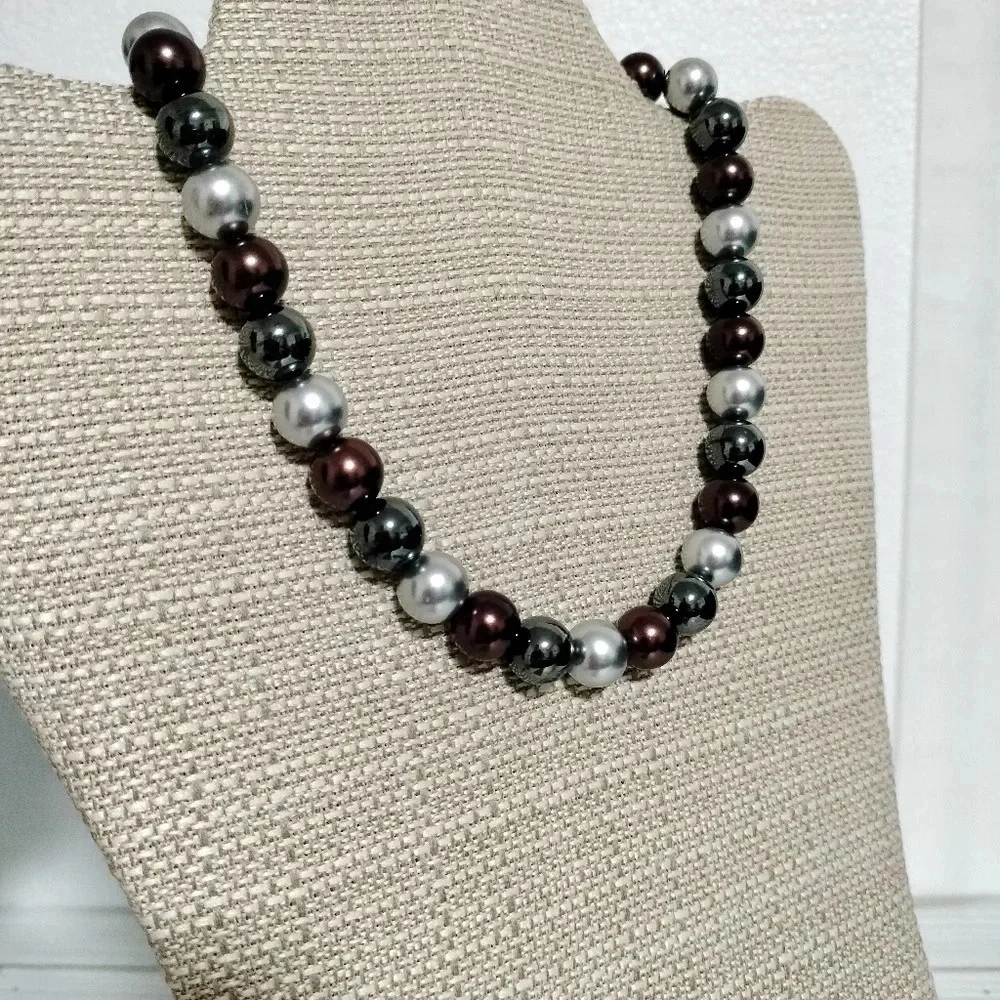 Black & Silver Faux Pearl Magnetic Rhinestone Clasp Choker Style Necklace 16